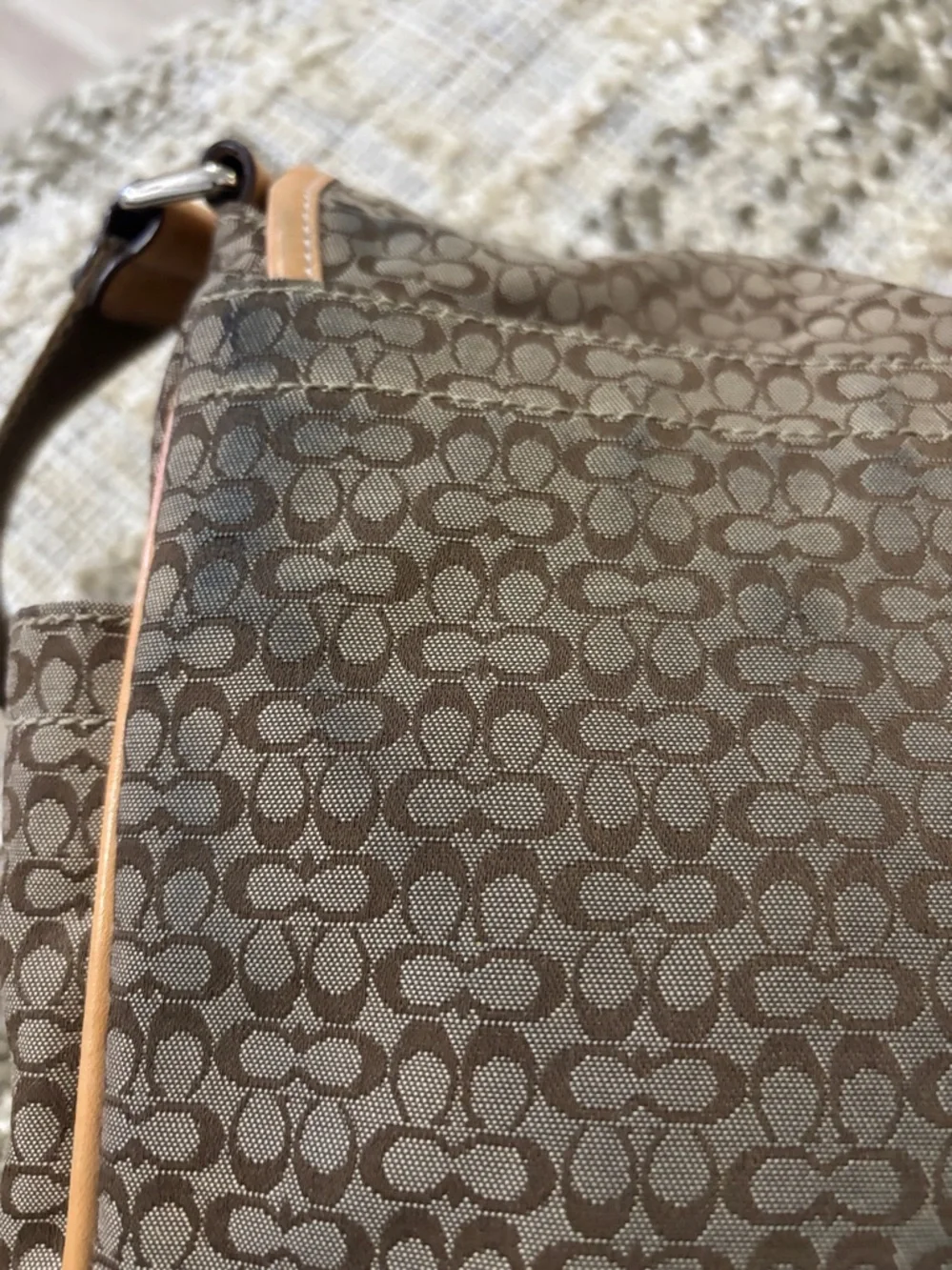 Coach signature hudson